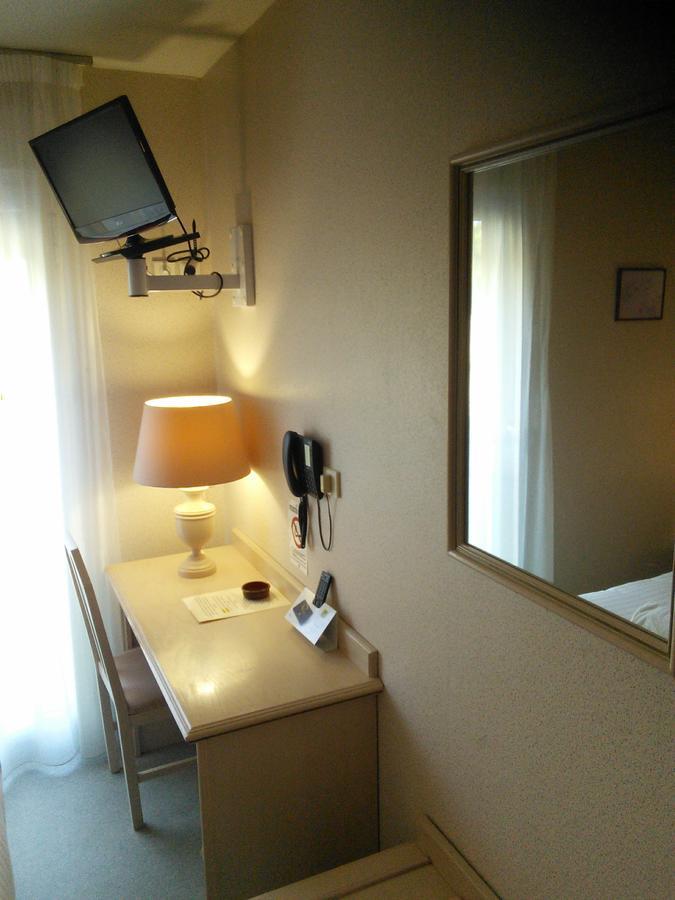 Hotel Du Commerce Tronget Eksteriør billede